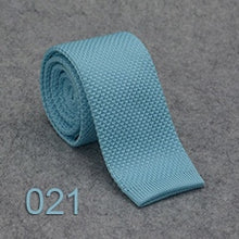 Load image into Gallery viewer, HUISHI Slim fashion Knitted ties for men 5.5 cm solid Black White Gray Blue Burgundy Knitted tie