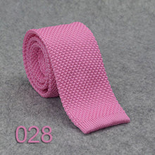 Load image into Gallery viewer, HUISHI Slim fashion Knitted ties for men 5.5 cm solid Black White Gray Blue Burgundy Knitted tie