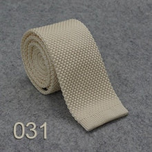 Load image into Gallery viewer, HUISHI Slim fashion Knitted ties for men 5.5 cm solid Black White Gray Blue Burgundy Knitted tie