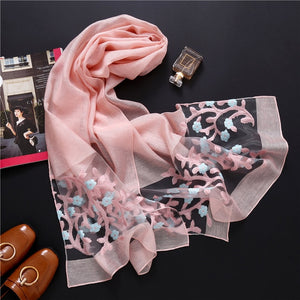 2019 designer brand women scarf fashion spring summer silk scarves Hollow floral lady shawls and wraps pashmina foulard stoles